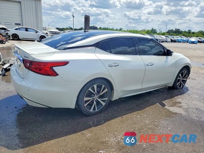 Trzecie zdjęcie samochodu z tyłu: 2016 NISSAN MAXIMA PLATINUM VIN:1N4AA6AP9GC417941 - miniatura