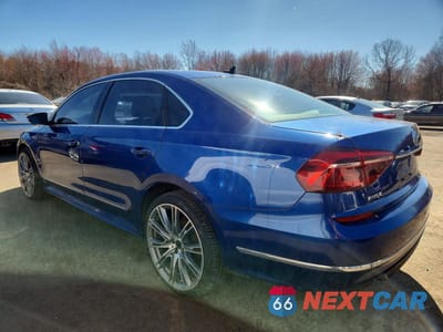 Drugie zdjęcie samochodu z przodu: 2017 VOLKSWAGEN PASSAT R-LINE VIN:1VWDT7A37HC031165 - miniatura