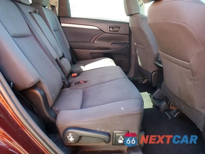 Zdjęcie 11 z 13 samochodu: 2016 TOYOTA HIGHLANDER LE VIN:5TDZARFH0GS018706 - miniatura