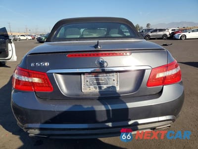 Zdjęcie 6 z 11 samochodu: 2011 MERCEDES-BENZ E 550 VIN:WDDKK7CF4BF097219 - miniatura