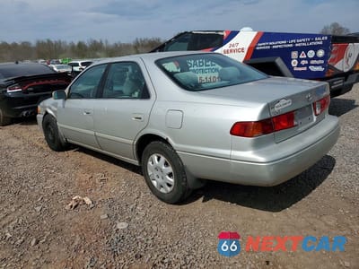 Drugie zdjęcie samochodu z przodu: 2000 TOYOTA CAMRY CE VIN:4T1BG22K4YU006656 - miniatura