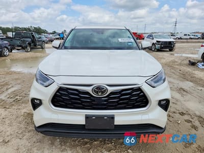 Piąte zdjęcie samochodu w środku: 2021 TOYOTA HIGHLANDER L VIN:5TDZZRAHXMS516844 - miniatura