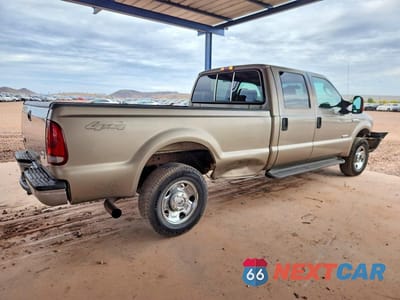 Trzecie zdjęcie samochodu z tyłu: 2005 FORD F250 SUPER DUTY VIN:1FTSW21P55EA27770 - miniatura