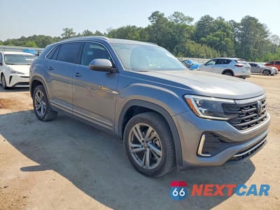 Czwarte zdjęcie samochodu z boku: 2024 VOLKSWAGEN ATLAS CROSS SPORT SEL R-LINE VIN:1V2AE2CA8RC242292 - miniatura