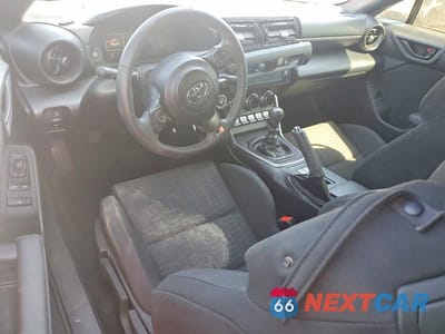 Zdjęcie 8 z 12 samochodu: 2023 TOYOTA GR86 BASE VIN:JF1ZNBB18P9757461 - miniatura