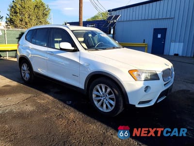 Czwarte zdjęcie samochodu z boku: 2013 BMW X3 XDRIVE28I VIN:5UXWX9C56D0D03678 - miniatura