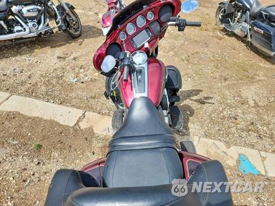 Zdjęcie 6 z 9 samochodu: 2014 HARLEY-DAVIDSON FLHTCU ULTRA CLASSIC ELECTRA GLIDE VIN:1HD1FCM12EB674801 - miniatura