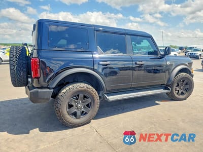 Trzecie zdjęcie samochodu z tyłu: 2025 FORD BRONCO BIG BEND VIN:1FMDE7BH8SLA93555 - miniatura