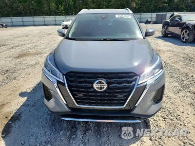 Piąte zdjęcie samochodu w środku: 2021 NISSAN KICKS SV VIN:3N1CP5CV0ML561260 - miniatura