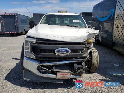 Piąte zdjęcie samochodu w środku: 2022 FORD F450 SUPER DUTY VIN:1FD0W4GT1NEF33020 - miniatura