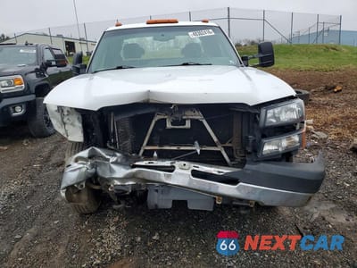 Piąte zdjęcie samochodu w środku: 2003 CHEVROLET SILVERADO K3500 VIN:1GCJK39G03E364121 - miniatura