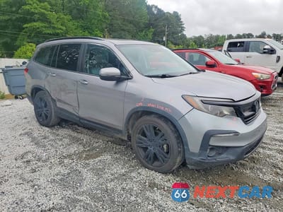 Czwarte zdjęcie samochodu z boku: 2021 HONDA PILOT SE VIN:5FNYF5H24MB010879 - miniatura