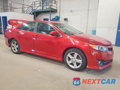 Czwarte zdjęcie samochodu z boku: 2013 TOYOTA CAMRY SE VIN:4T1BF1FKXDU702343 - miniatura