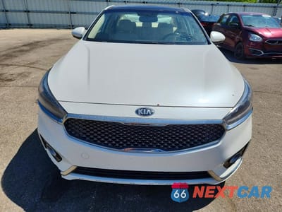 Piąte zdjęcie samochodu w środku: 2017 KIA CADENZA PREMIUM VIN:KNALC4J10H5045938 - miniatura