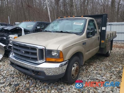 2001 FORD F350 SUPER DUTY FLATBED TRUCK 1FDWF36F61EC22922 - główne zdjęcie licytacji z USA - miniatura