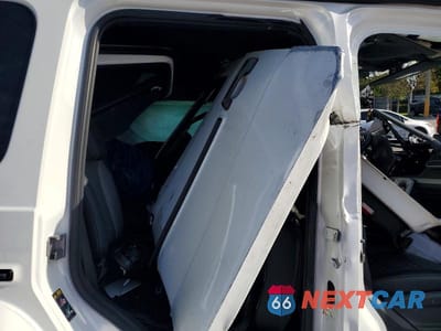 Zdjęcie 10 z 12 samochodu: 2025 MERCEDES-BENZ G 580E VIN:W1NWM0ABXSX036926 - miniatura