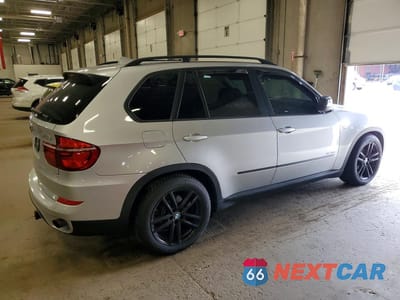Trzecie zdjęcie samochodu z tyłu: 2011 BMW X5 XDRIVE35I VIN:5UXZV4C57BL408776 - miniatura