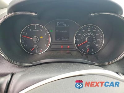 Zdjęcie 9 z 12 samochodu: 2017 KIA FORTE LX VIN:3KPFK4A79HE096205 - miniatura