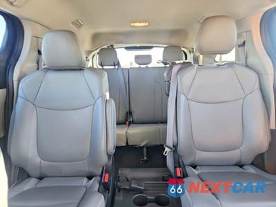 Zdjęcie 10 z 13 samochodu: 2022 TOYOTA SIENNA XLE VIN:5TDYRKEC6NS126407 - miniatura