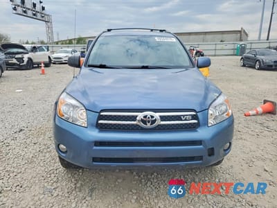 Piąte zdjęcie samochodu w środku: 2008 TOYOTA RAV4 LIMITED VIN:JTMBK31V885069130 - miniatura