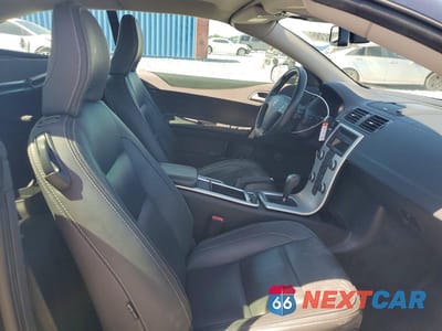 Zdjęcie 10 z 12 samochodu: 2013 VOLVO C70 T5 VIN:YV1672MC8DJ139955 - miniatura