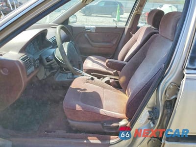 Zdjęcie 7 z 12 samochodu: 1992 HONDA ACCORD EX VIN:1HGCB7678NA008323 - miniatura