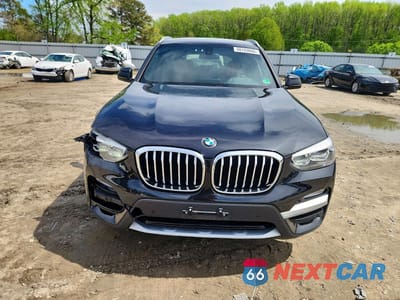 Piąte zdjęcie samochodu w środku: 2018 BMW X3 XDRIVE30I VIN:5UXTR9C53JLC83848 - miniatura