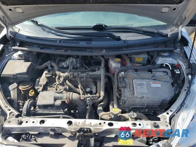 Zdjęcie 11 z 12 samochodu: 2013 TOYOTA PRIUS C TWO VIN:JTDKDTB31D1550524 - miniatura