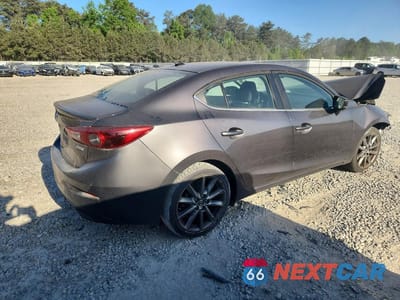 Trzecie zdjęcie samochodu z tyłu: 2018 MAZDA 3 GRAND TOURING VIN:3MZBN1W39JM205328 - miniatura