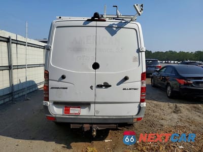 Zdjęcie 6 z 13 samochodu: 2014 MERCEDES BENZ SPRINTER 2500 VIN:WD3PE7DC9E5877703 - miniatura