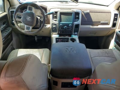 Zdjęcie 8 z 12 samochodu: 2015 RAM 3500 LARAMIE VIN:3C63R3ML0FG702680 - miniatura