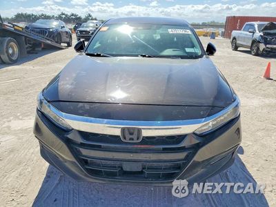 Piąte zdjęcie samochodu w środku: 2018 HONDA ACCORD VIN:1HGCV2F56JA008985 - miniatura