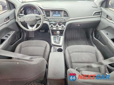 Zdjęcie 8 z 12 samochodu: 2019 HYUNDAI ELANTRA SE VIN:5NPD74LF8KH406604 - miniatura