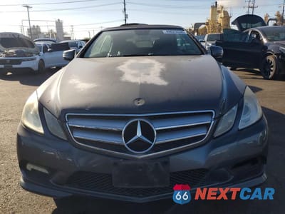 Piąte zdjęcie samochodu w środku: 2011 MERCEDES-BENZ E 550 VIN:WDDKK7CF4BF097219 - miniatura