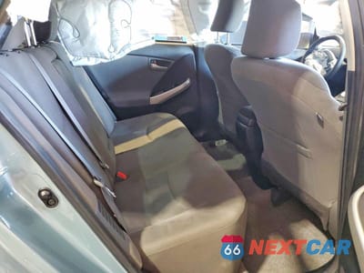 Zdjęcie 11 z 13 samochodu: 2015 TOYOTA PRIUS TWO VIN:JTDKN3DU3F1927974 - miniatura