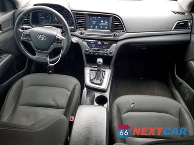 Zdjęcie 8 z 12 samochodu: 2018 HYUNDAI ELANTRA VALUE EDITION VIN:5NPD84LF2JH394445 - miniatura