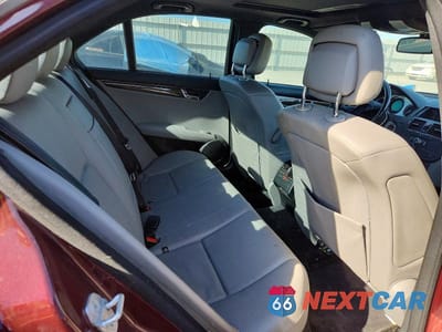 Zdjęcie 11 z 13 samochodu: 2008 MERCEDES-BENZ C 350 VIN:WDDGF56X78R037770 - miniatura