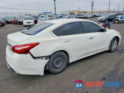 Trzecie zdjęcie samochodu z tyłu: 2017 NISSAN ALTIMA 2.5 S VIN:1N4AL3AP7HC474116 - miniatura
