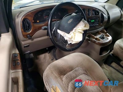 Zdjęcie 8 z 14 samochodu: 2002 FORD ECONOLINE E150 VAN VIN:1FDRE14L12HA10880 - miniatura