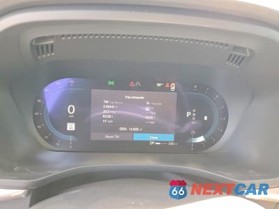 Zdjęcie 9 z 14 samochodu: 2023 VOLVO XC60 PLUS VIN:YV4L12DN3P1254900 - miniatura