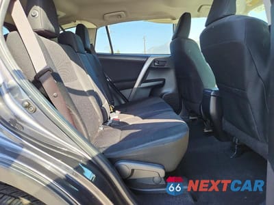 Zdjęcie 11 z 14 samochodu: 2017 TOYOTA RAV4 LE VIN:JTMZFREV2HJ108169 - miniatura