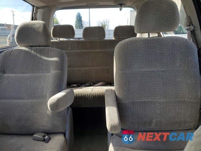 Zdjęcie 10 z 13 samochodu: 2000 HONDA ODYSSEY LX VIN:2HKRL1855YH574791 - miniatura