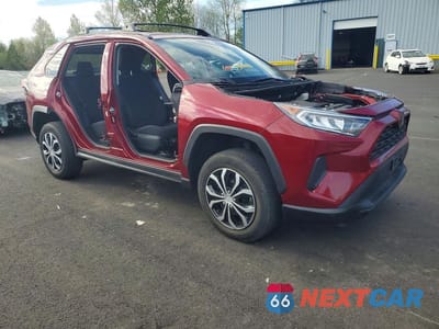 Czwarte zdjęcie samochodu z boku: 2020 TOYOTA RAV4 LE VIN:2T3G1RFV5LC133924 - miniatura