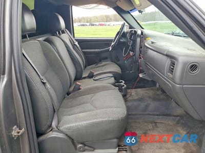 Zdjęcie 10 z 12 samochodu: 2006 CHEVROLET SILVERADO C1500 VIN:1GCEC14X06Z139740 - miniatura