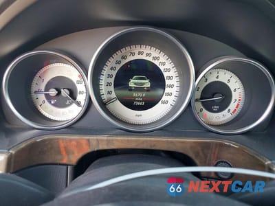 Zdjęcie 9 z 12 samochodu: 2014 MERCEDES-BENZ E 350 VIN:WDDHF5KB5EA918038 - miniatura