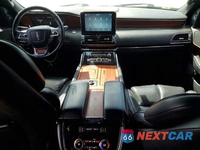 Zdjęcie 8 z 13 samochodu: 2018 LINCOLN NAVIGATOR SELECT VIN:5LMJJ2HT5JEL11237 - miniatura