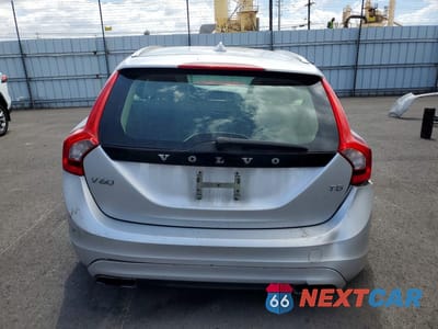 Zdjęcie 6 z 12 samochodu: 2015 VOLVO V60 PREMIER VIN:YV140MEB9F1190669 - miniatura