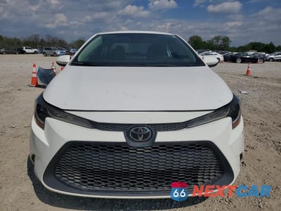 Piąte zdjęcie samochodu w środku: 2021 TOYOTA COROLLA LE VIN:5YFEPMAE9MP256703 - miniatura