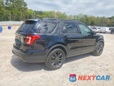 Trzecie zdjęcie samochodu z tyłu: 2017 FORD EXPLORER XLT VIN:1FM5K7D84HGB19175 - miniatura