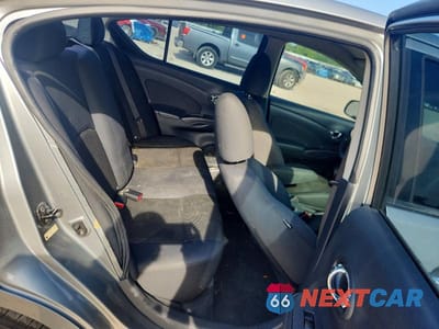 Zdjęcie 10 z 12 samochodu: 2013 NISSAN VERSA 1.6 S VIN:3N1CN7AP8DL864731 - miniatura